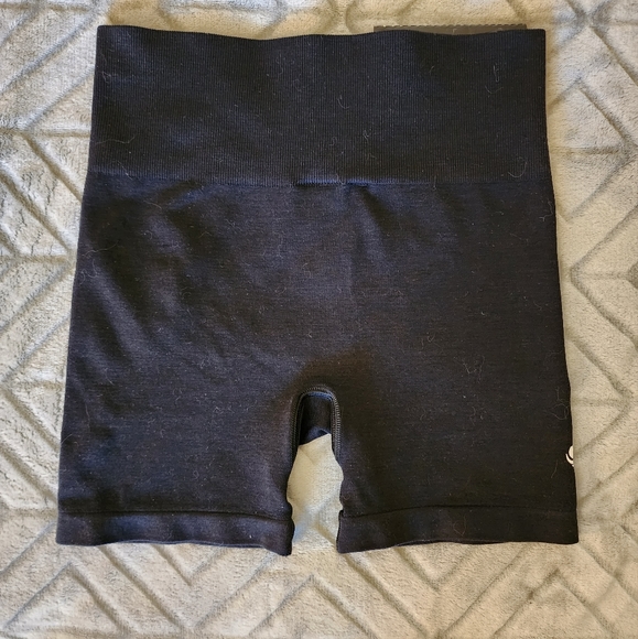 Bundle of 3 Workout Shorts - Picture 8 of 9